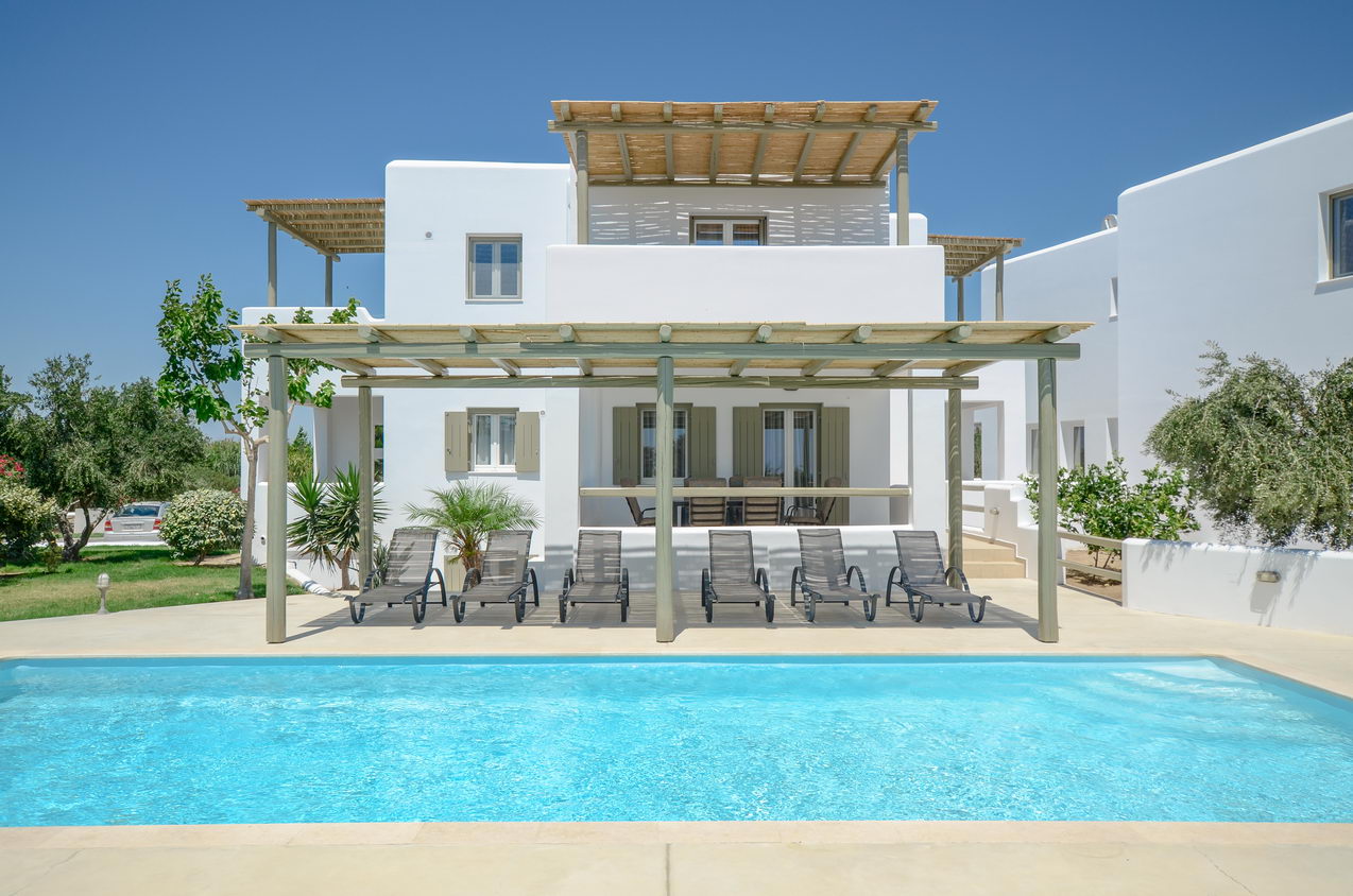 Sea and Olives Villas & Suites in Naxos